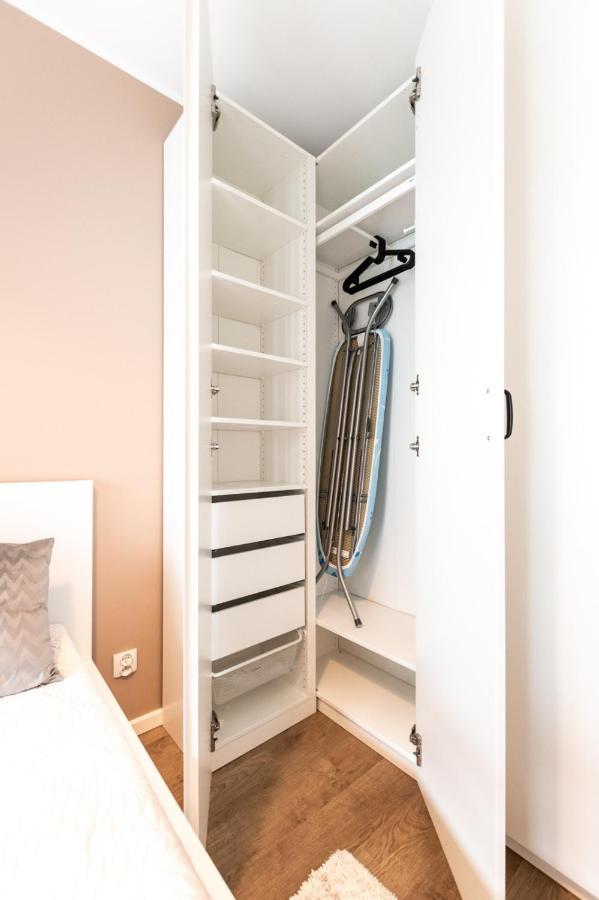 Nowohucka Apartament คราคูฟ ภายนอก รูปภาพ
