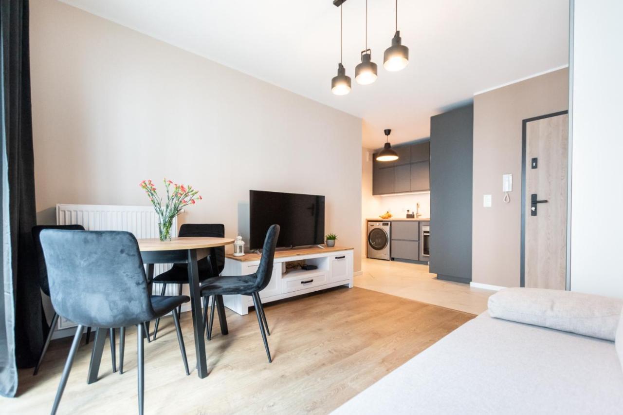 Nowohucka Apartament คราคูฟ ภายนอก รูปภาพ